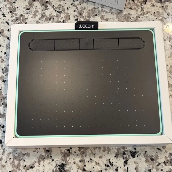 Wacom Intuos Creative Pen Table Pistachio - Picture 3 of 4